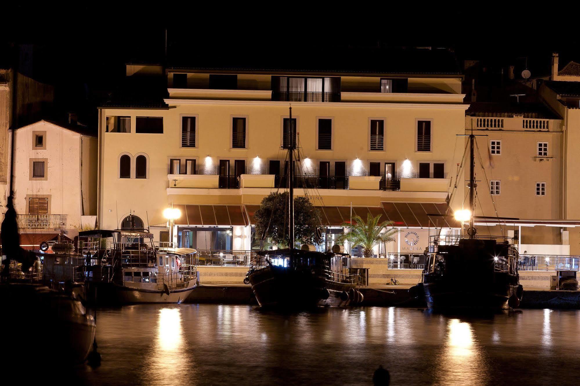 Hotel Marina Krk Town Exteriör bild